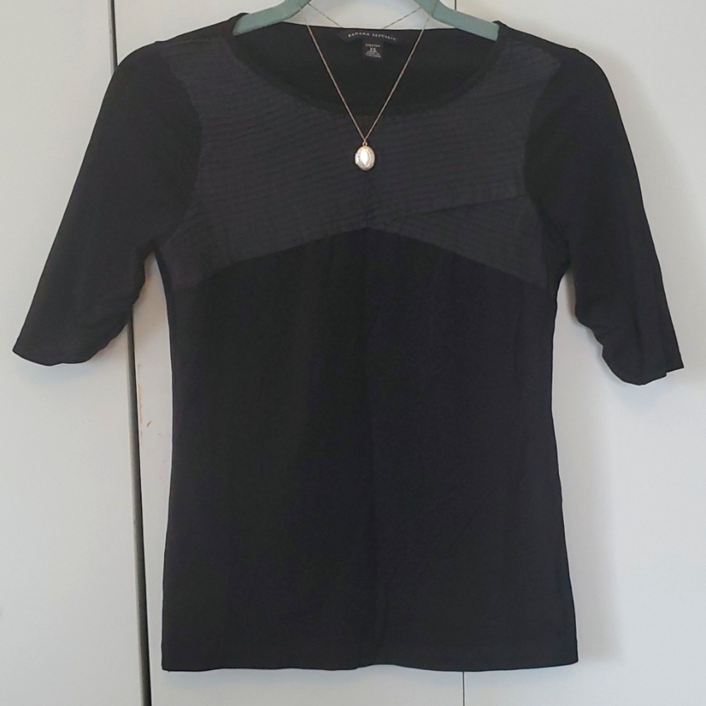 Banana Republic Black Short Sleeve